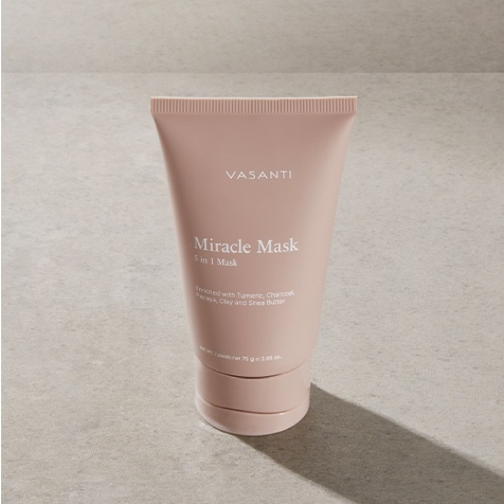 New Vasanti Miracle Mask 5-in-1 Facial Mask. So good!!!